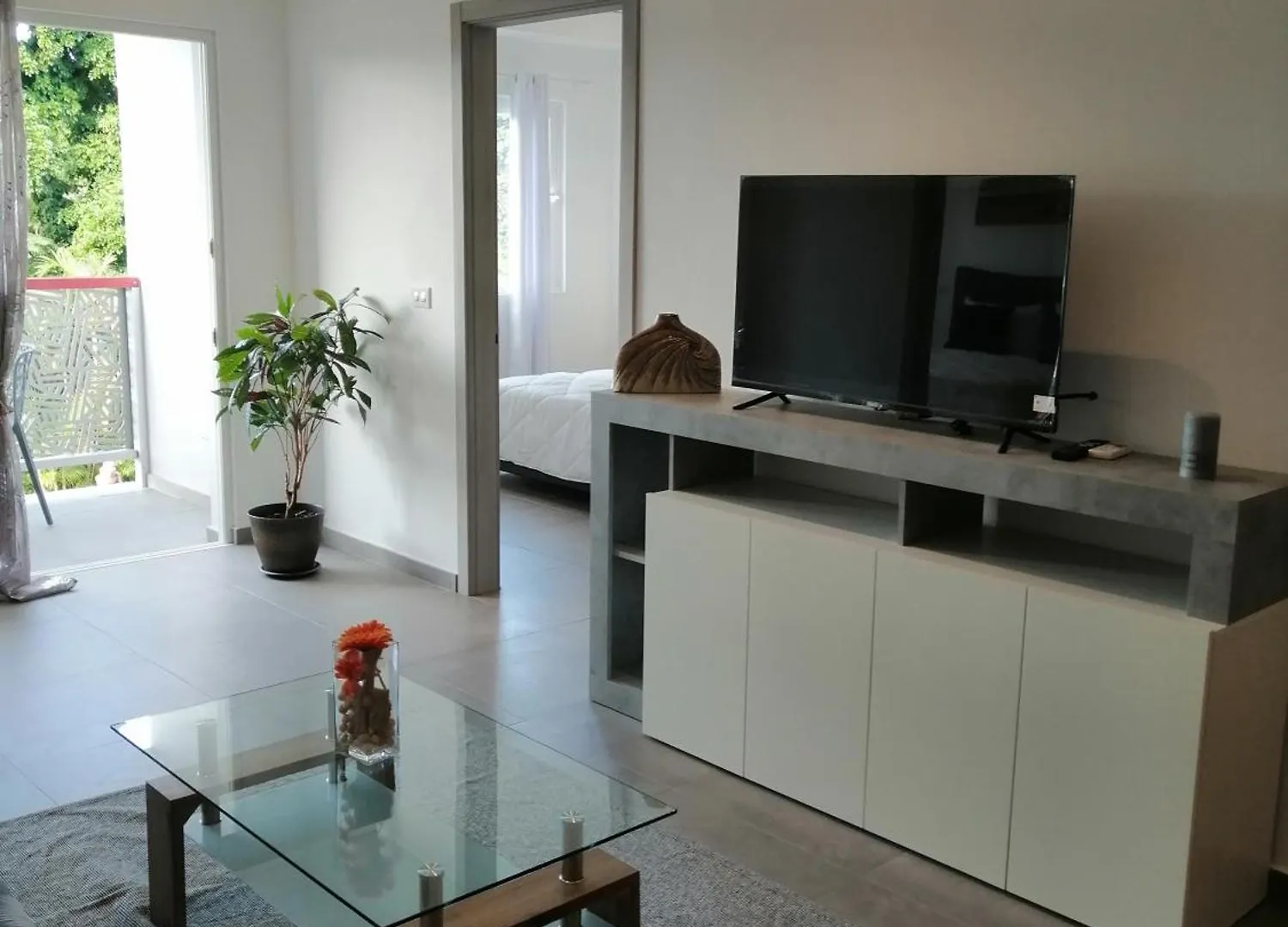 Sabrina Plaza Residence 拉斯特拉纳斯 公寓